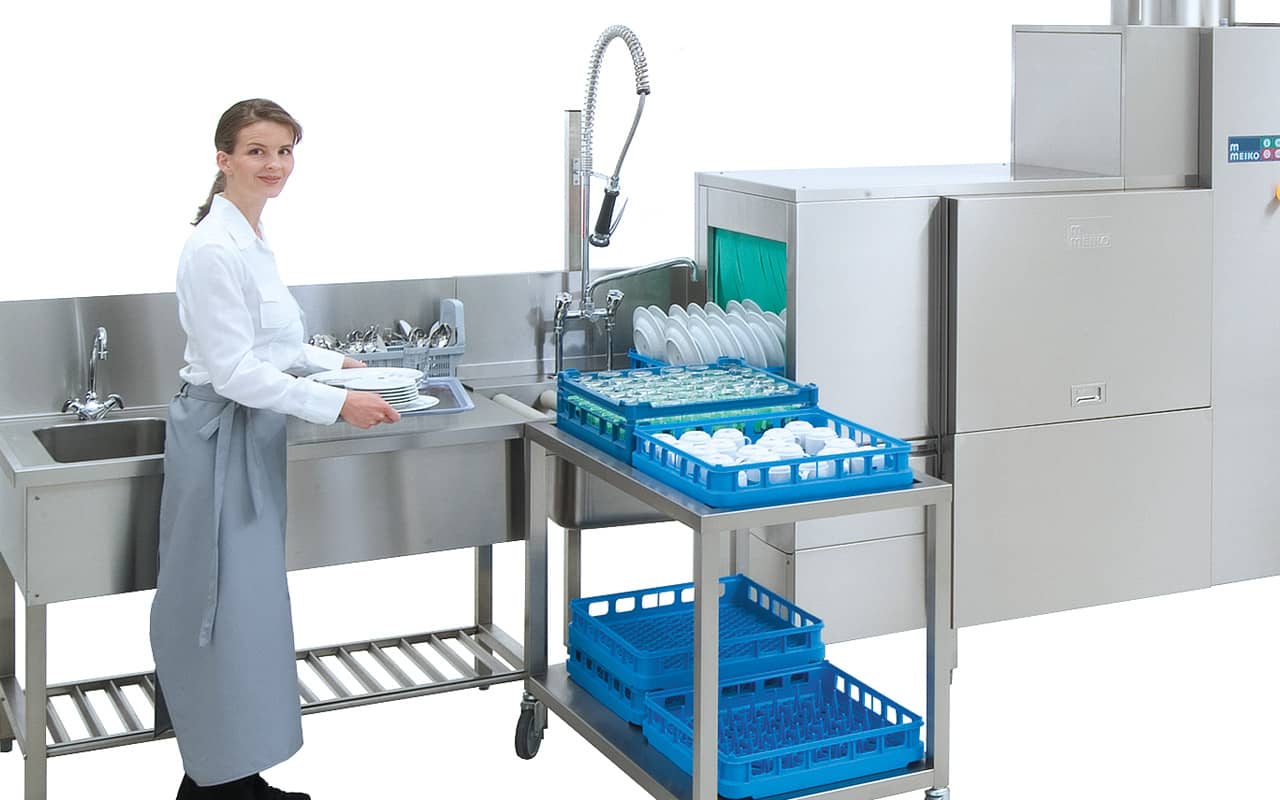 automatic rack type dishwashing machine